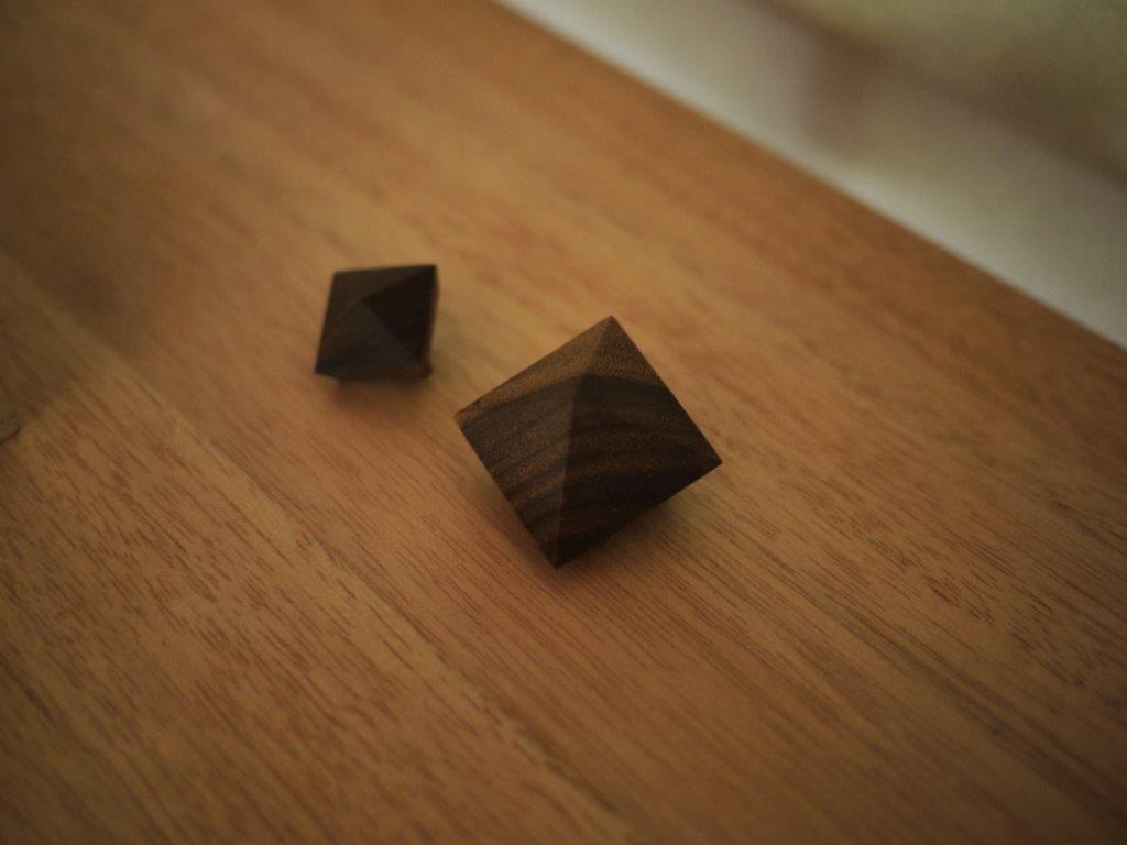 wood broach2
