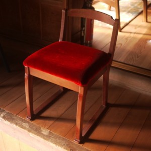 Old_chair_repro